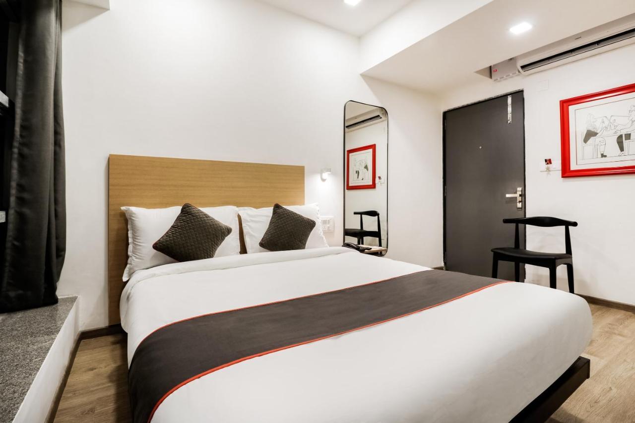Hotel Oyo Townhouse 169 Aqua Corridor Bhatha Exterior foto